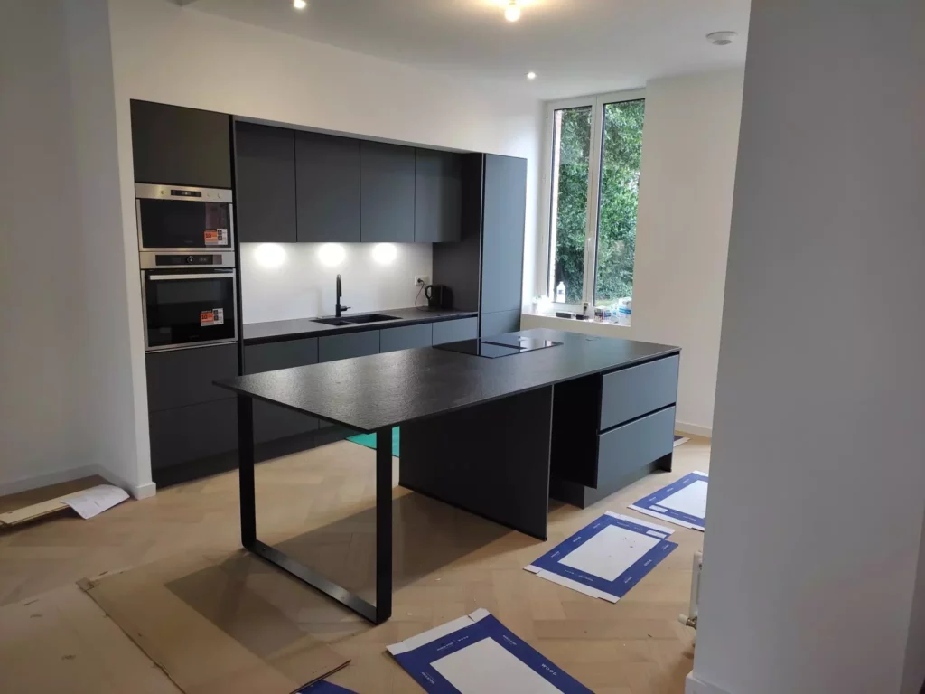 Cuisine sur mesure contemporaine à Toulouse