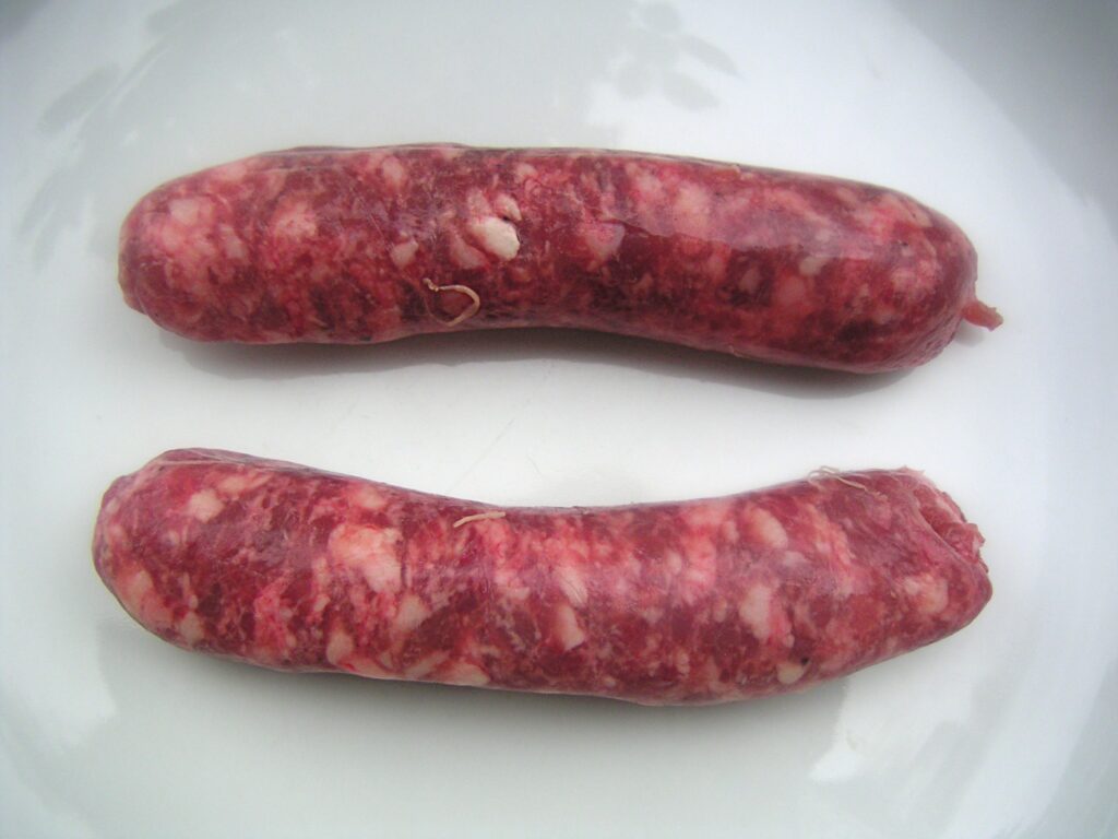 Saucisse de Toulouse crue, spécialité emblématique toulousaine