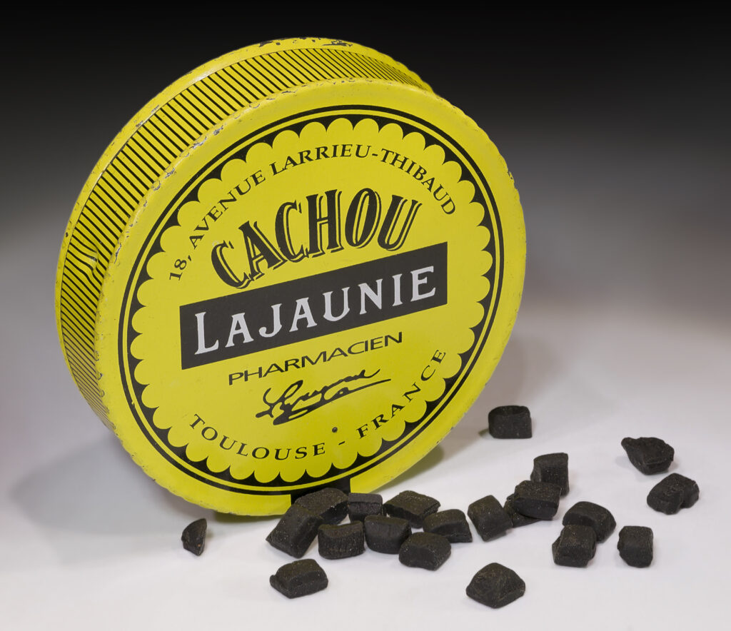 Boîte de Cachou Lajaunie, friandise emblématique née à Toulouse