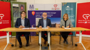 Signature du partenariat de robotique agricole au Domaine de Candie à Toulouse