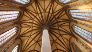 Voûte en palmier à 22 nervures dans l’église des Jacobins à Toulouse